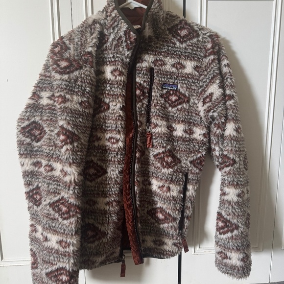 2012 Patagonia classic retro x tribal deep pile jacket/cardiganchoolie